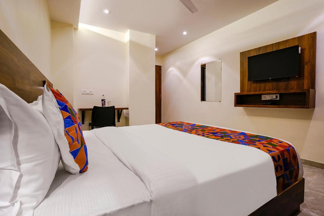 Fabhotel Antlers Мумбаи Экстерьер фото