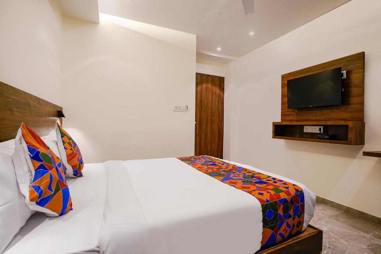 Fabhotel Antlers Мумбаи Экстерьер фото