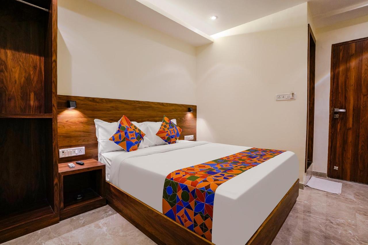 Fabhotel Antlers Мумбаи Экстерьер фото